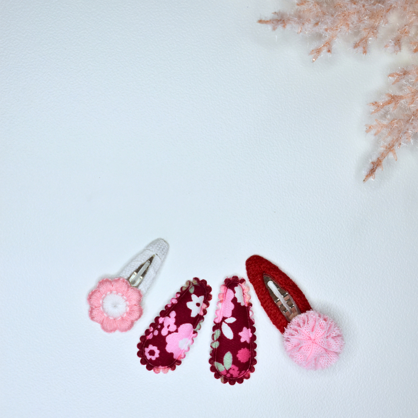 Small Berry Puff Clips - Set of 4