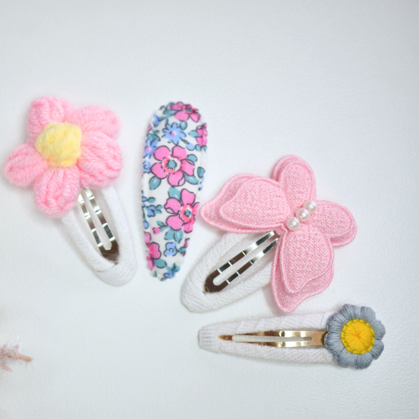 Cloudy Wing Petal Clips - Set of 4