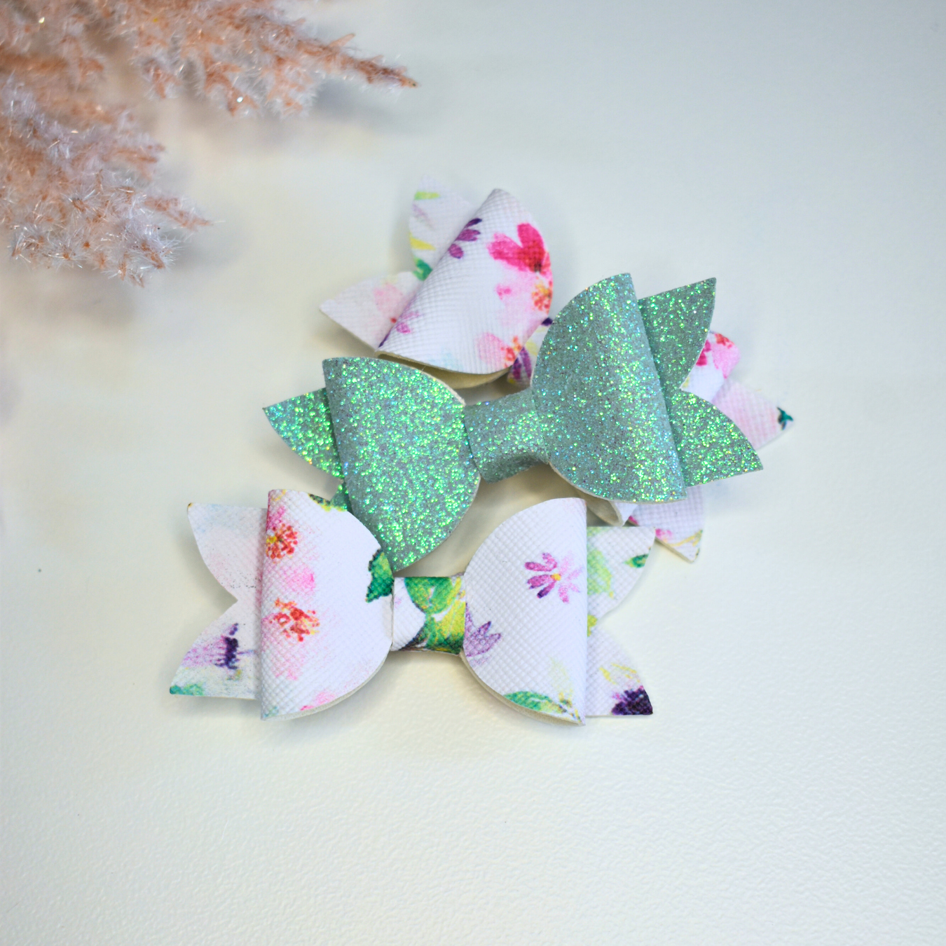 Flower & Green Bow set of 3
